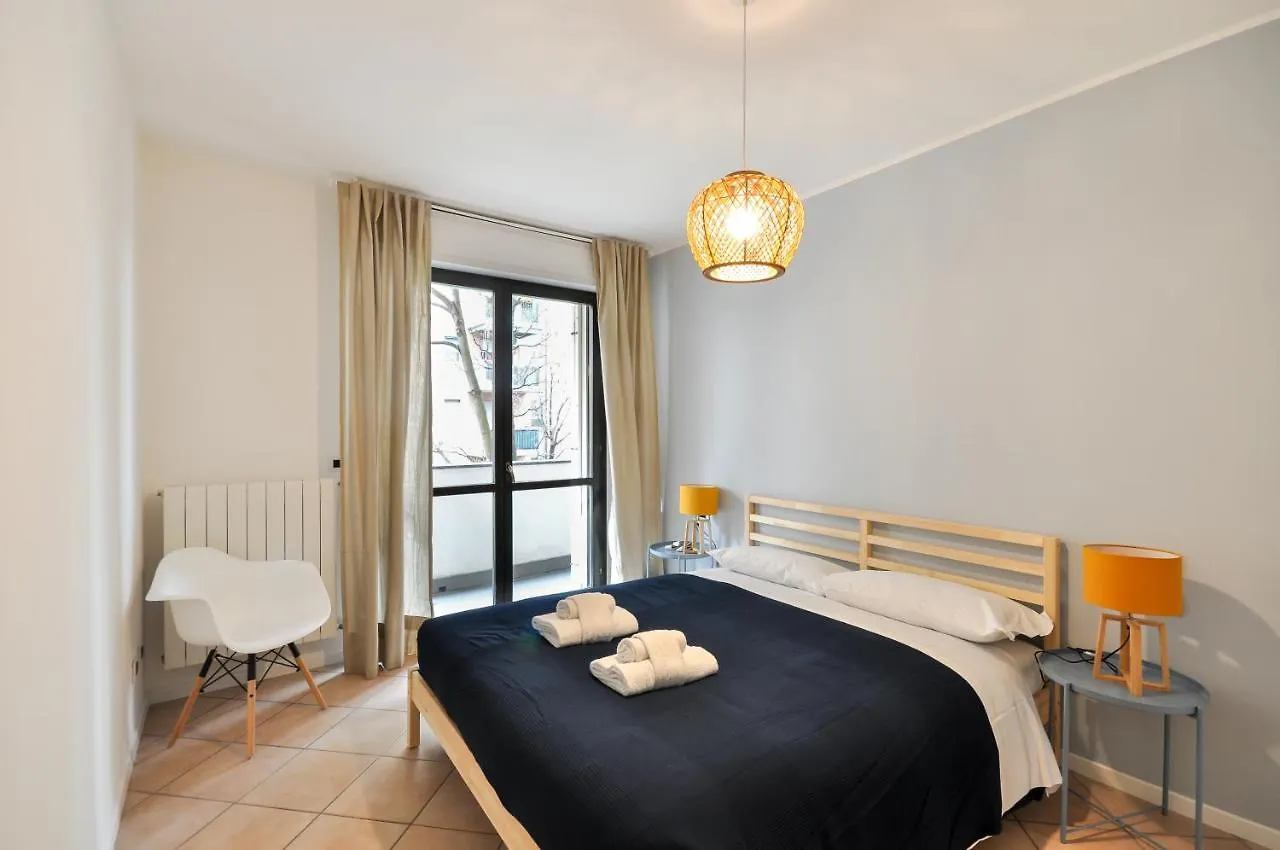 Appartamento CaseOspitali - CASA CRI&ELISA moderno trilocale con terrazza vicino a Lambrate Ventura Milano Italia